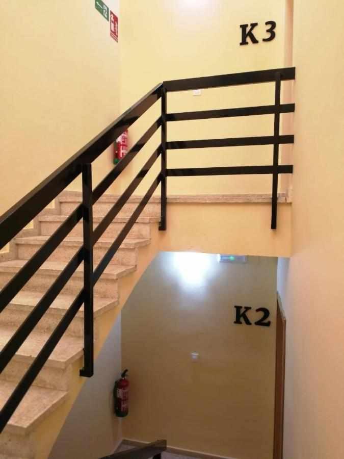 Kubik Apartamentos K1 Касерес Екстер'єр фото